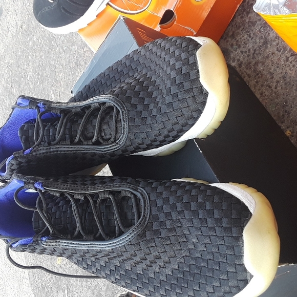 Mens Air Jordan Futures size 11 - Picture 2 of 4